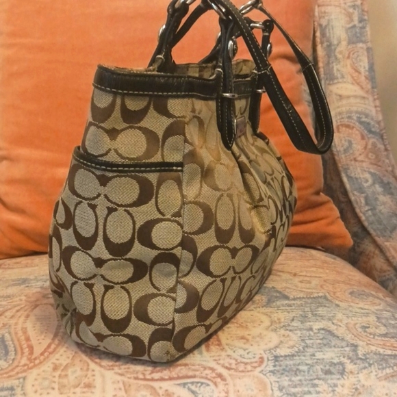 Coach Bag - Picture 2 of 12